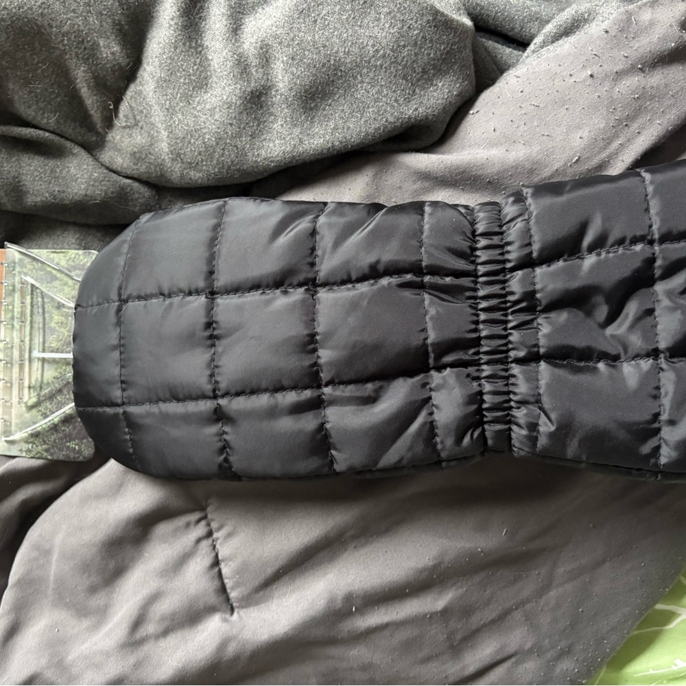Black Quilted Mittens